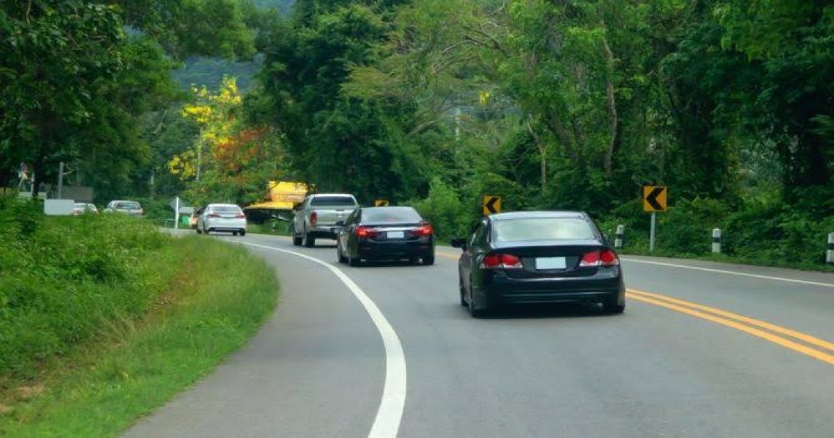 10 สิ่ง ที่ควรนําติดรถไปด้วยเวลาเดินทางไกลหรือขับรถนานๆ